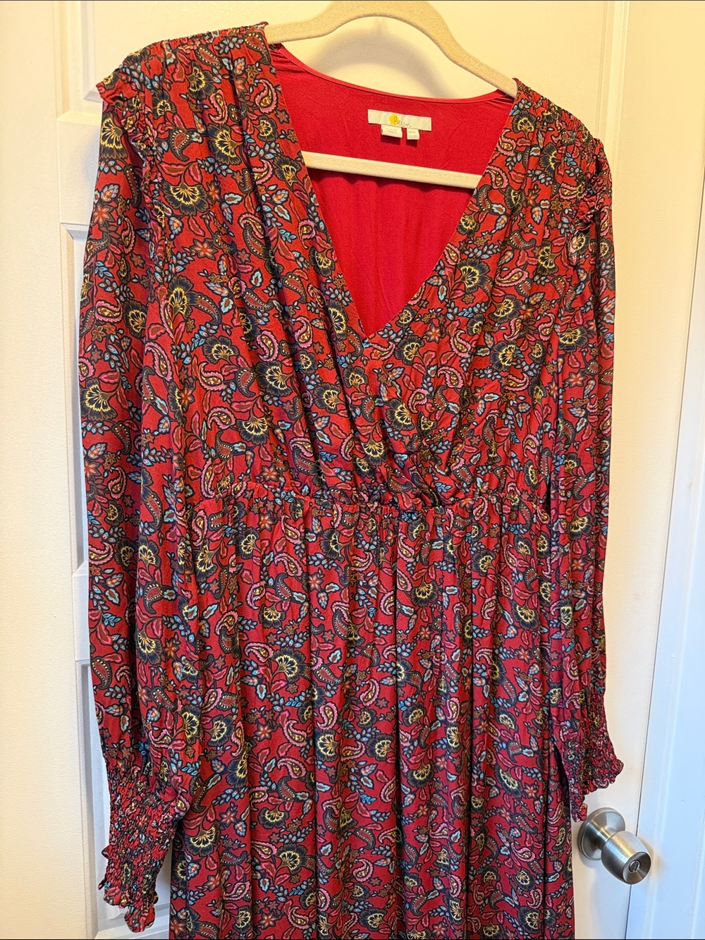 Boden Red Paisley V‑Neck Long Sleeve Dress